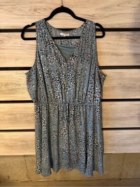 Maurices Light Blue Printed Sleeveless Dress with Front Zip